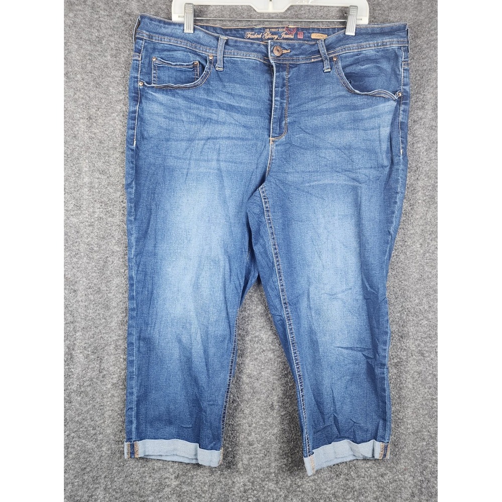 Faded Glory Capri Jeans Womens 18 Dark Wash Blue Stretch Cuffed FGL17820DD